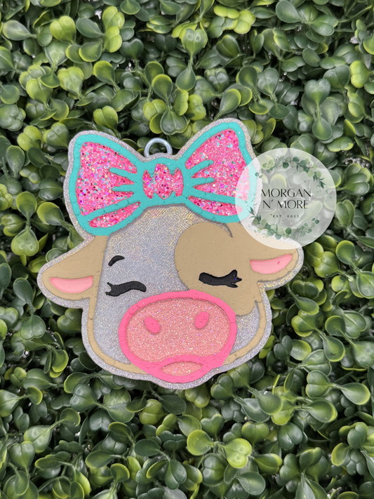 Cow w/ Bow