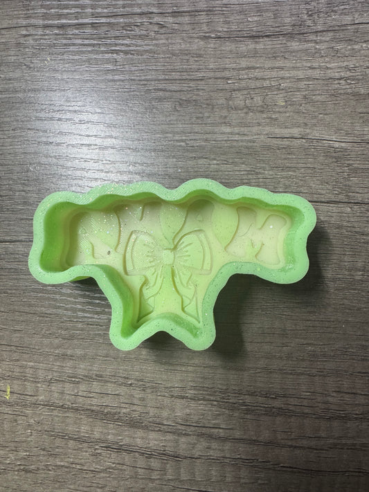 Mama Bow